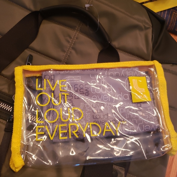 Lole versatile shoulder or knapsack - Picture 3 of 5